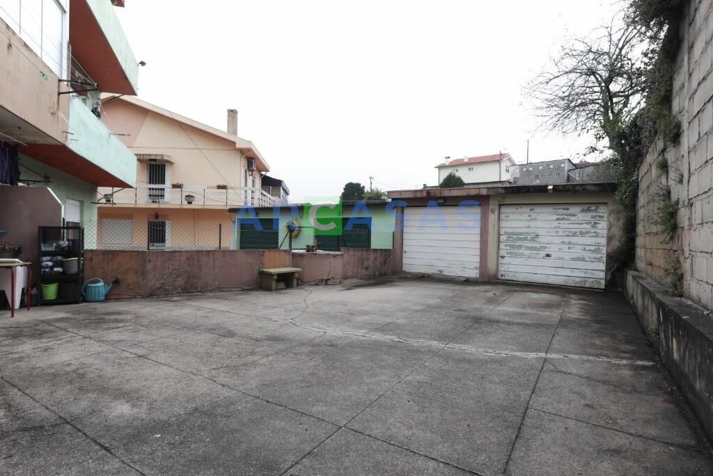 Apartamento_T3_Vilar_de_Andorinho_Vila_Nova_Gaia_garagem_varandas - garagem