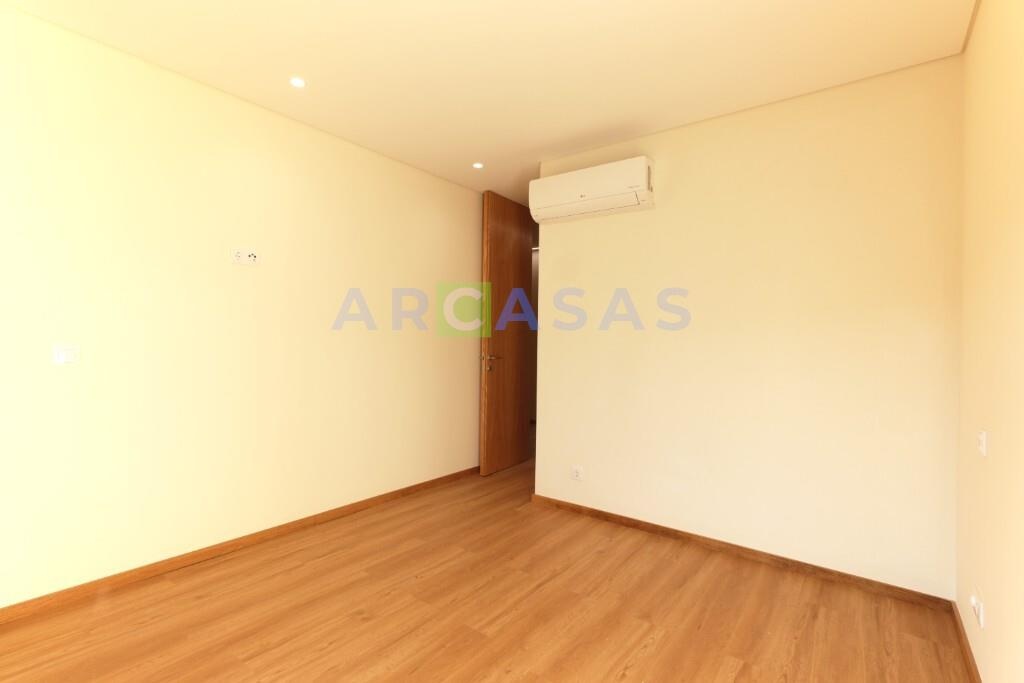 Moradia_V3_jardim_varandas_Trofa-suite 1