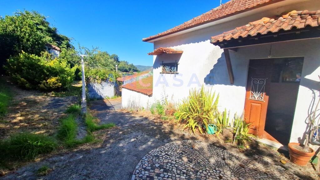 MORADIA V2 LAMELAS_SANTO TIRSO - casa_jardim_terreno_garagem_logradouro_vistas