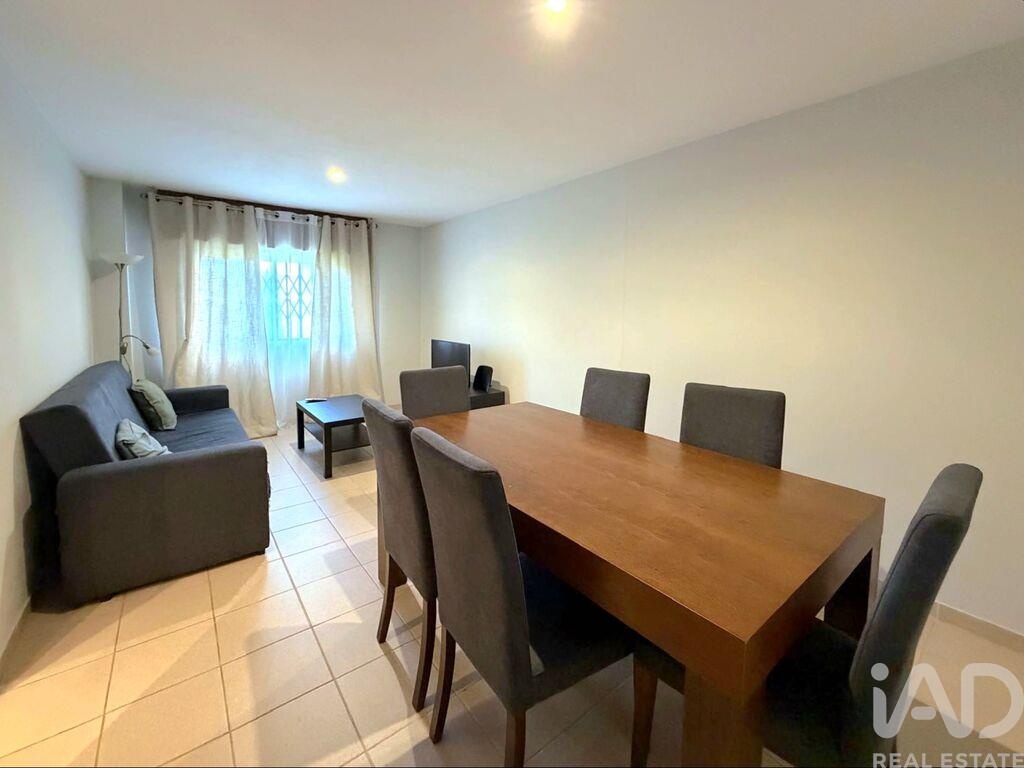 Apartment in Sao Mamede de Infesta - Image 3