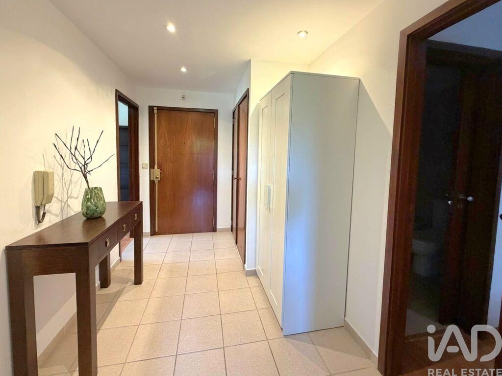 Apartment in Sao Mamede de Infesta - Image 2