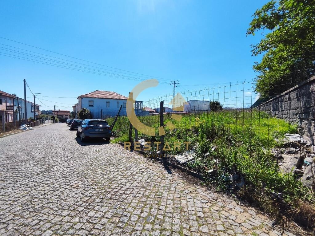 Land for sale in Maia, Portugal — €290,000