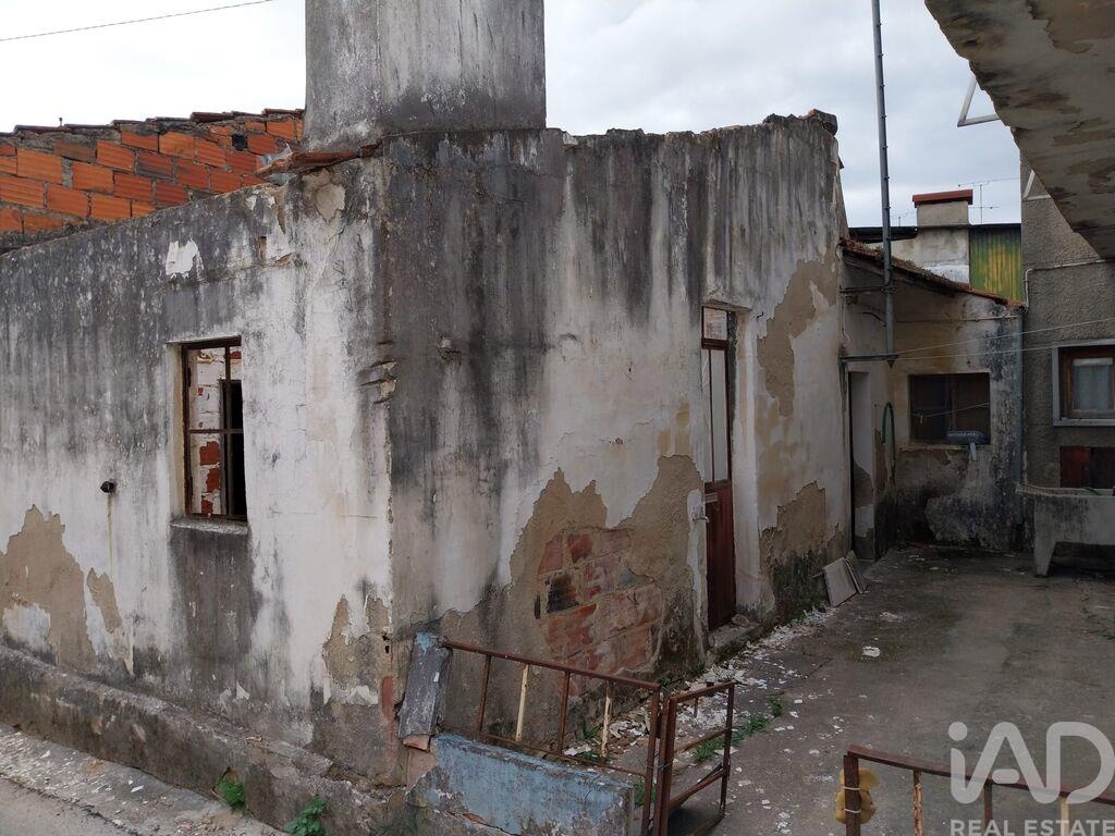 House in Amiaes de Baixo - Image 2