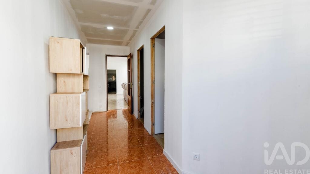 House in Sao Vicente de Pereira Jusa - Image 2