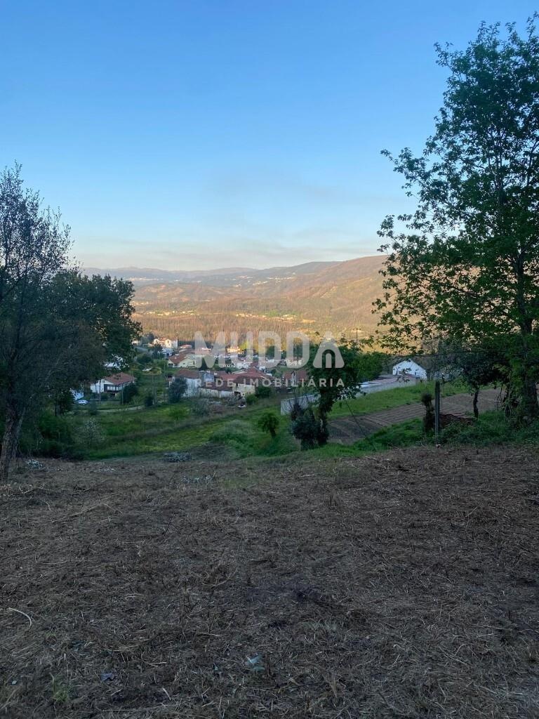 Terreno Urbano com 1536m2 em Palmaz - Oliveira de Azemeis
