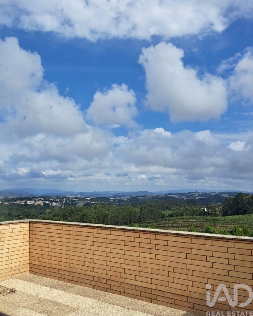 Apartment in Vilar de Andorinho - Image 3