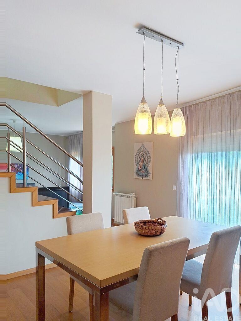 Apartment in Vilar de Andorinho - view 1