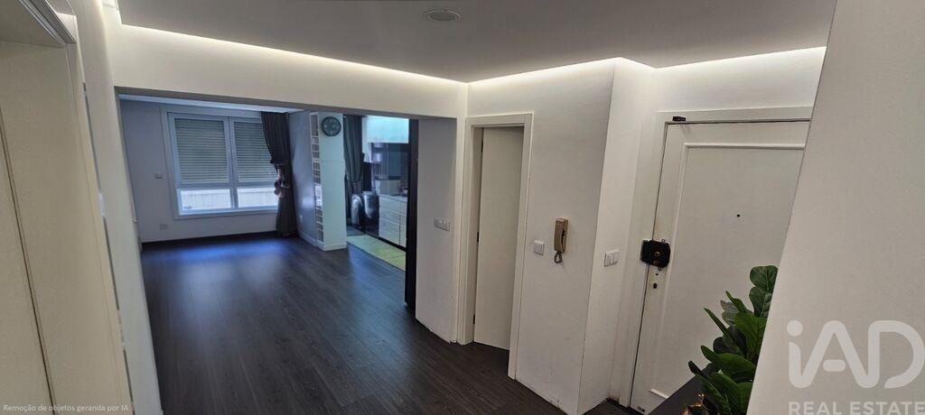 Apartment in Paranhos - Image 3