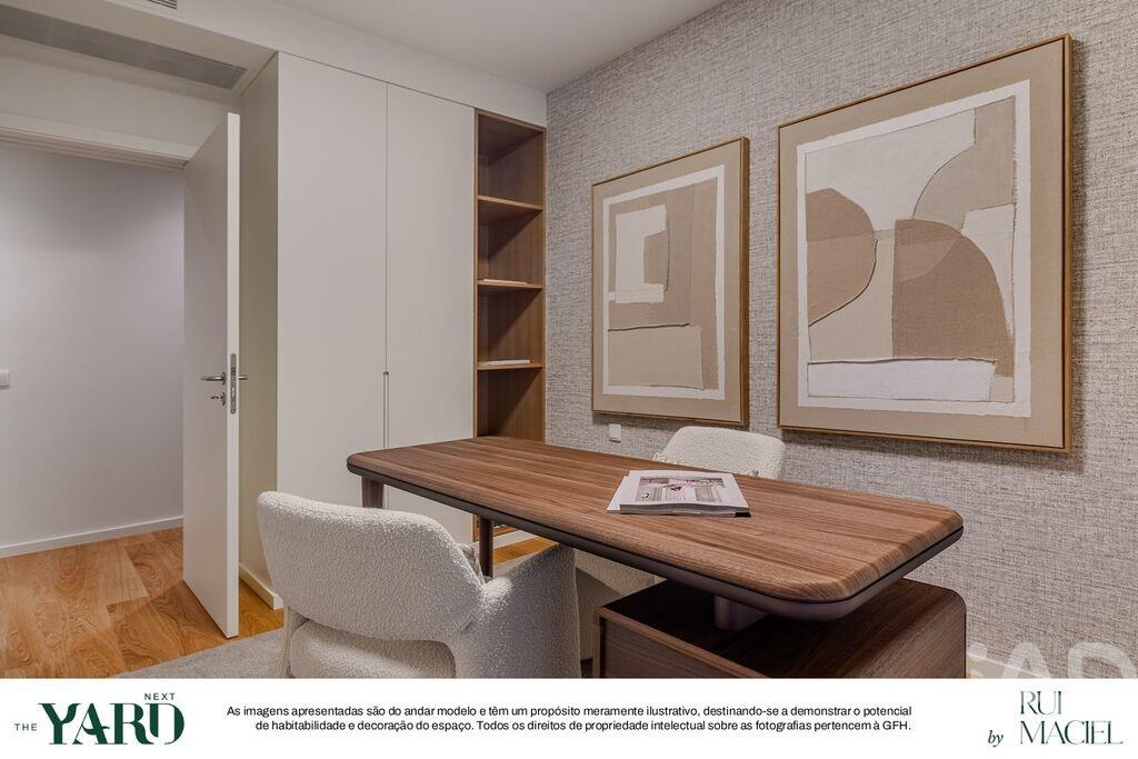 Apartment in Vila Nova de Gaia - Image 4