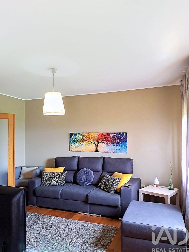 Apartment in Vilar de Andorinho - Image 5