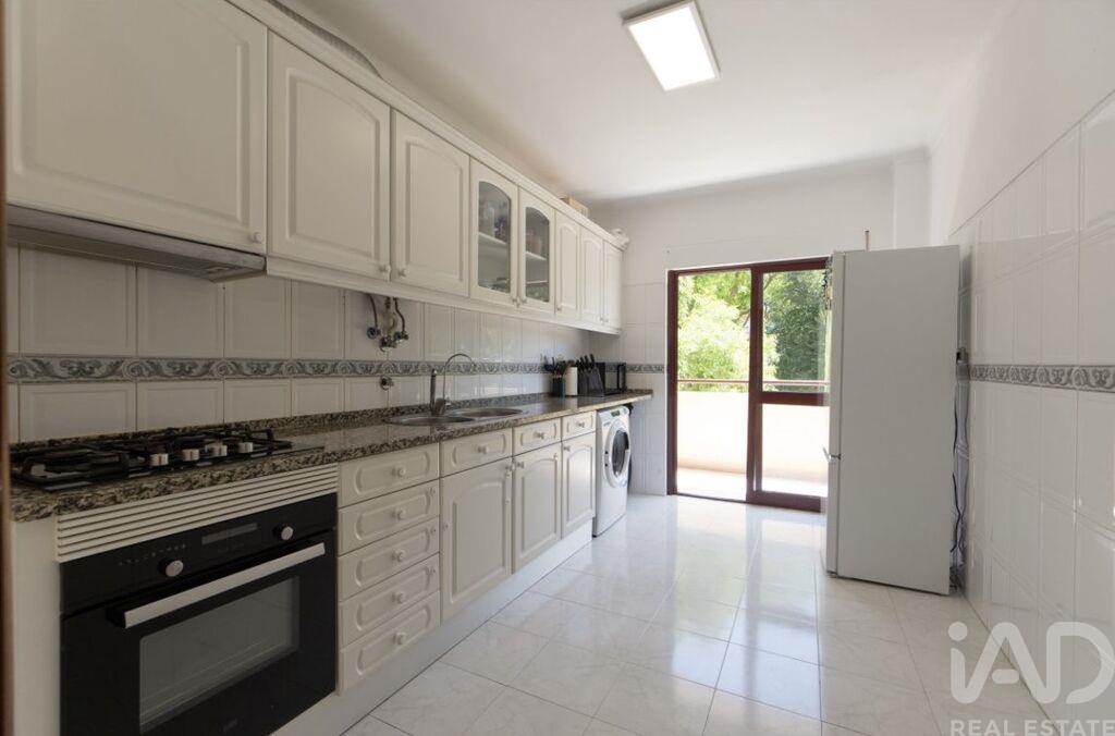 Apartment in Setubal (Sao Sebastiao) - Image 5