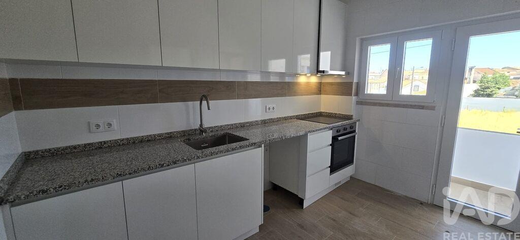 Apartment in Bombarral - Image 4