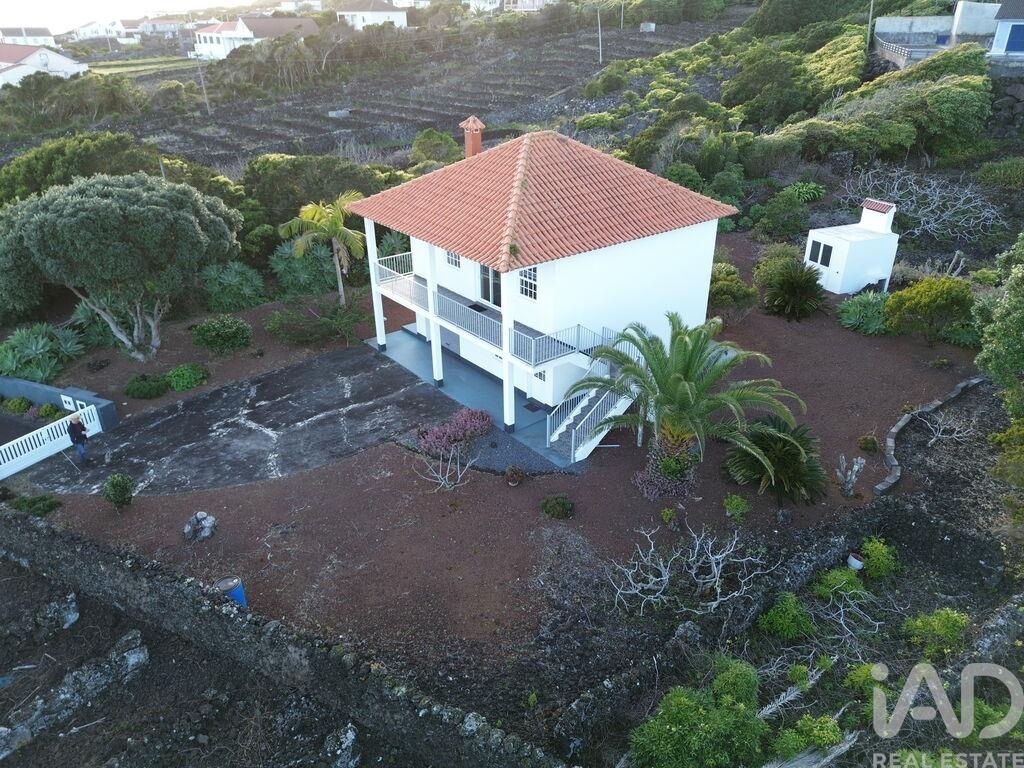 House in Piedade - Image 3