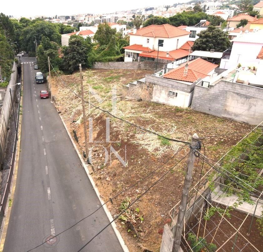 Land in Penteada, almost flat | with approved project