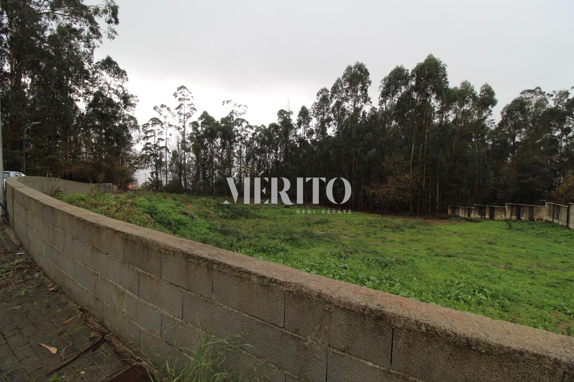 Land for sale in Barcelos, Portugal — €118,000