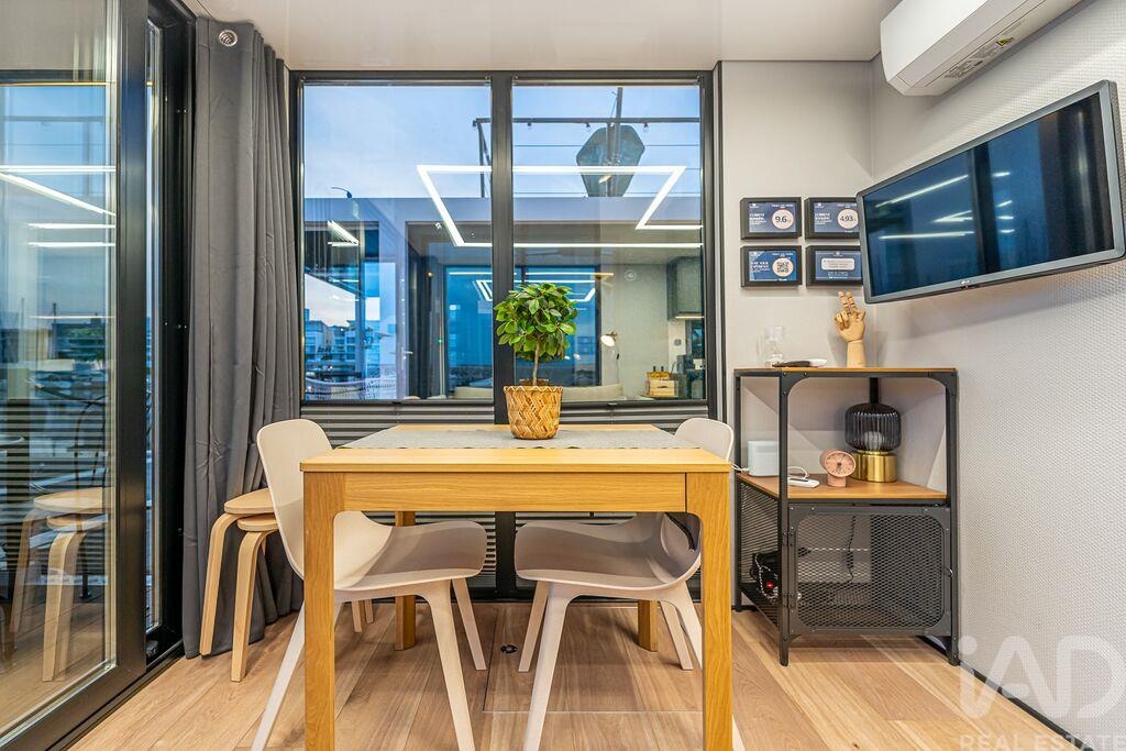 Apartment in Olivais - Image 2