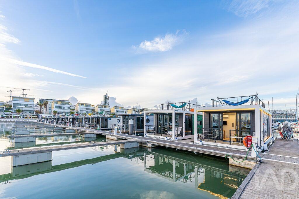 Apartment in Olivais - Image 4