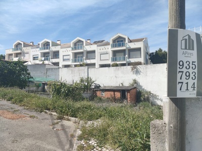Land for sale in Almada, Portugal — €165,000