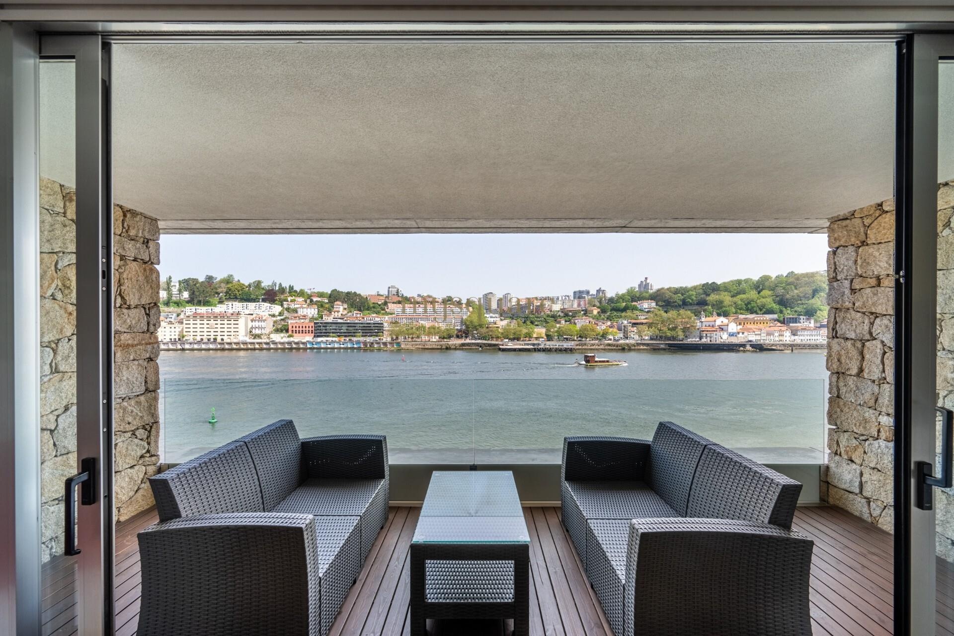 Appartement de luxe de 2 chambres sur la 1ère ligne du fleuve Douro - Cais do Cavaco