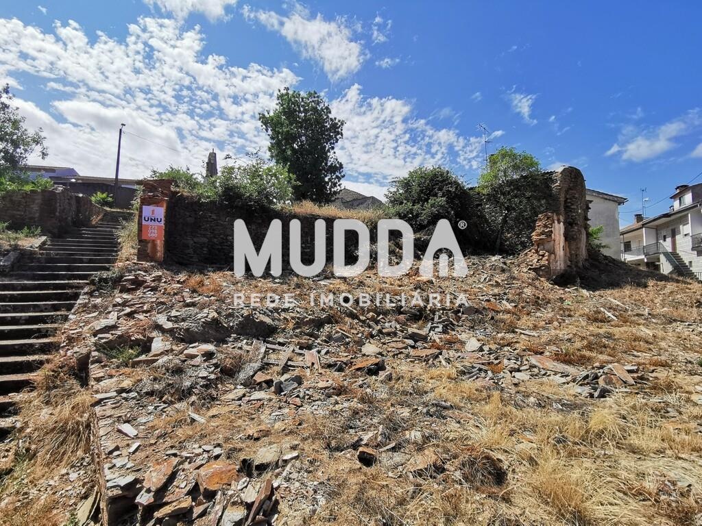 Land for sale in Bragança, Portugal — €85,000