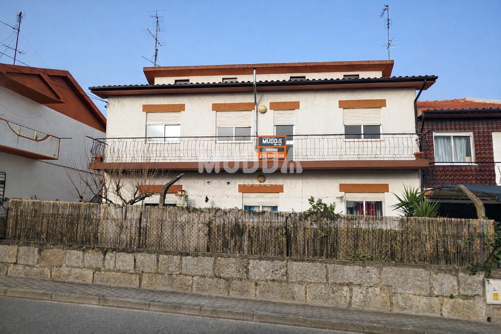 ANDAR DE MORADIA T3 A APENAS 2 MINUTOS DO CENTRO DE CHAVES