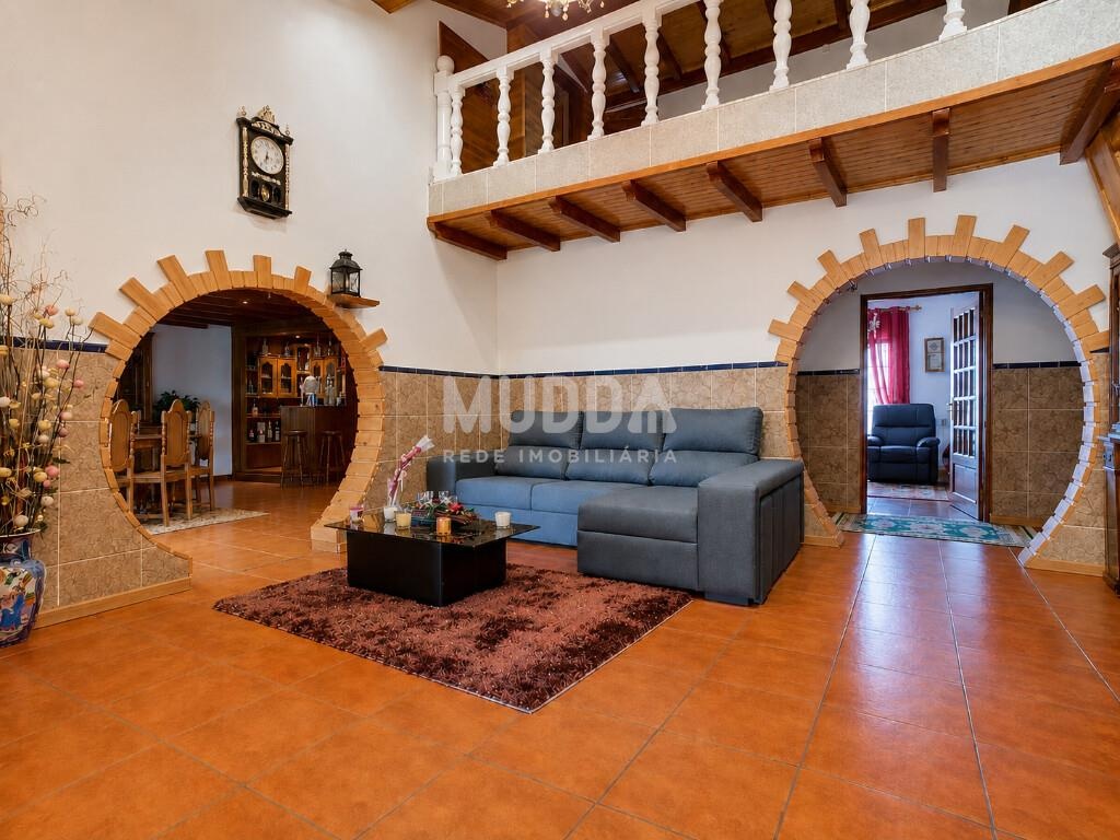 MORADIA T4 A BREVES MINUTOS DO CENTRO DE CHAVES