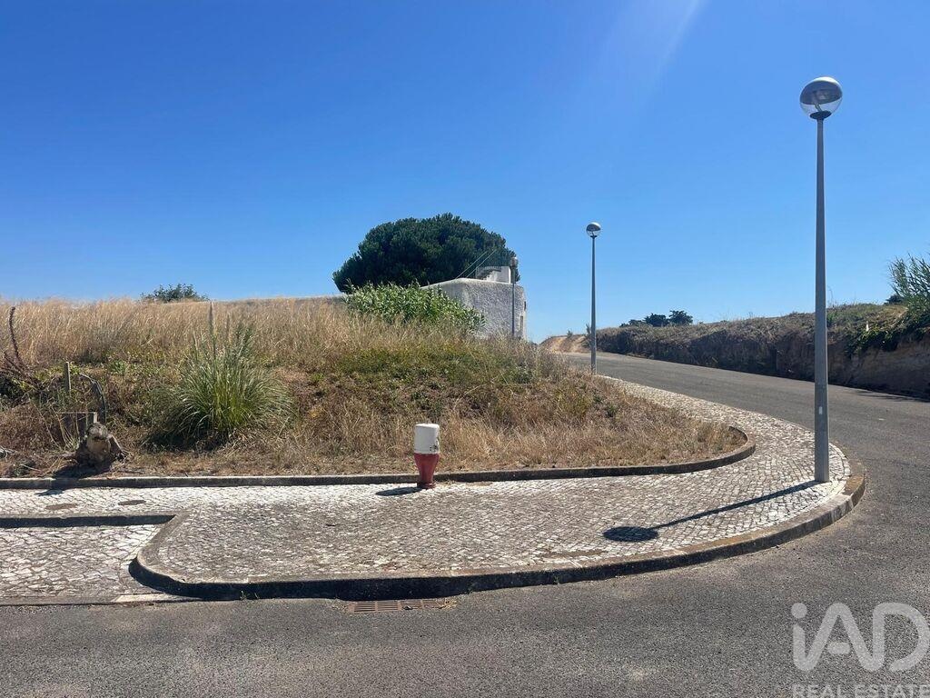 Land in Turcifal - Image 2