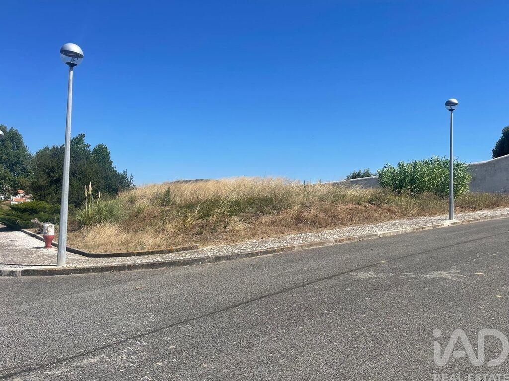 Land in Turcifal - Image 3