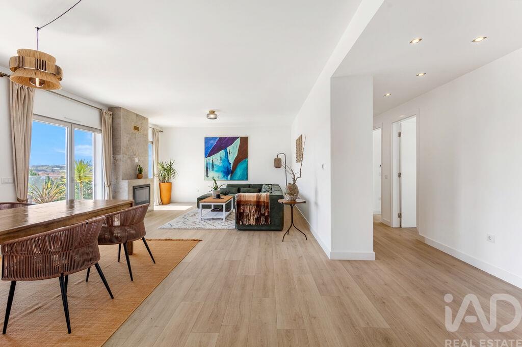 Apartment in A dos Cunhados - Image 4