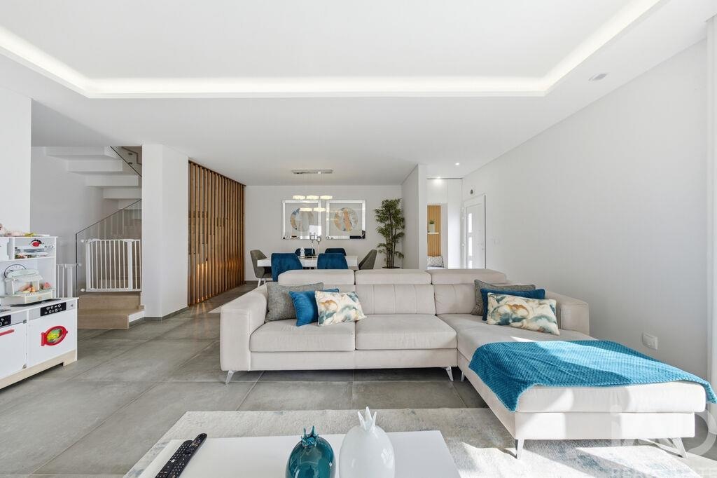 House in Ponte do Rol - Image 5