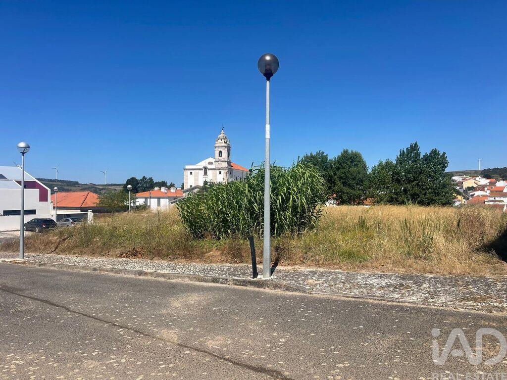 Land in Turcifal - Image 5