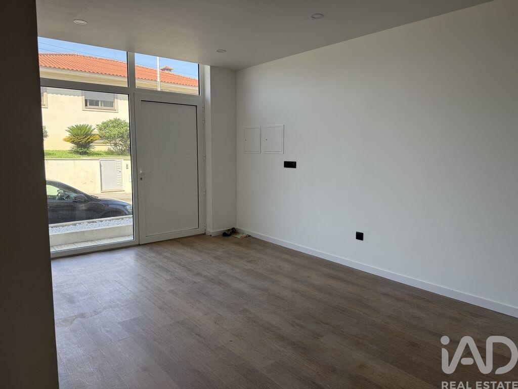 Apartment in Borba de Godim - Image 3
