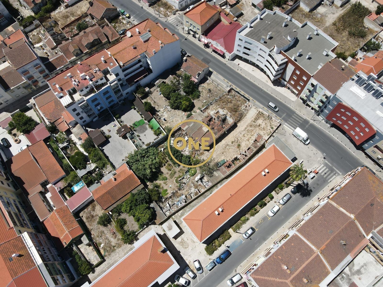 Land for sale in Barreiro, Portugal — €1,200,000