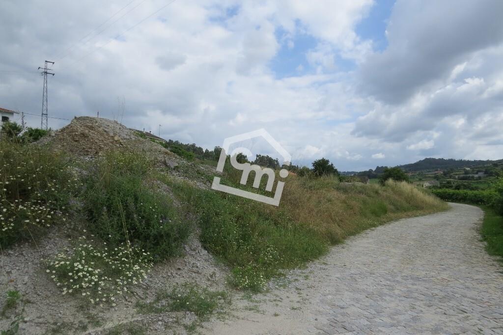 Land for sale in Felgueiras, Portugal — €110,000