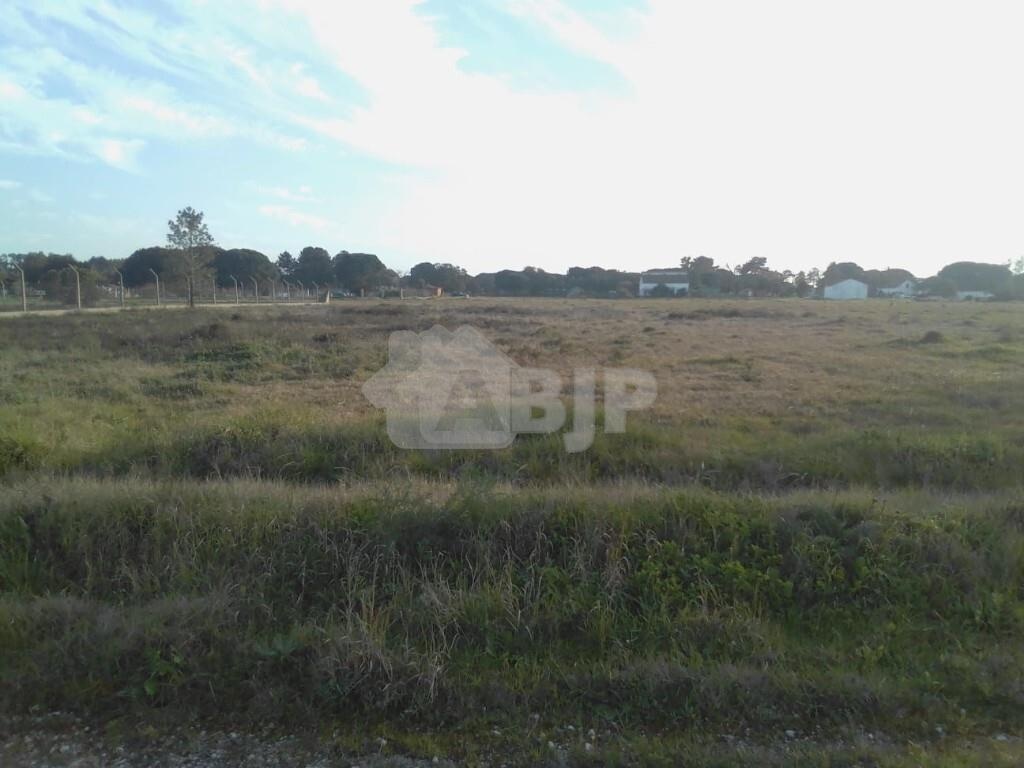 Land for sale in Palmela, Portugal — €65,000