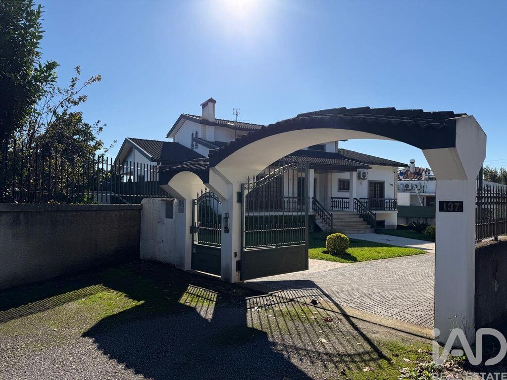 House in Aguada de Cima - Image 5