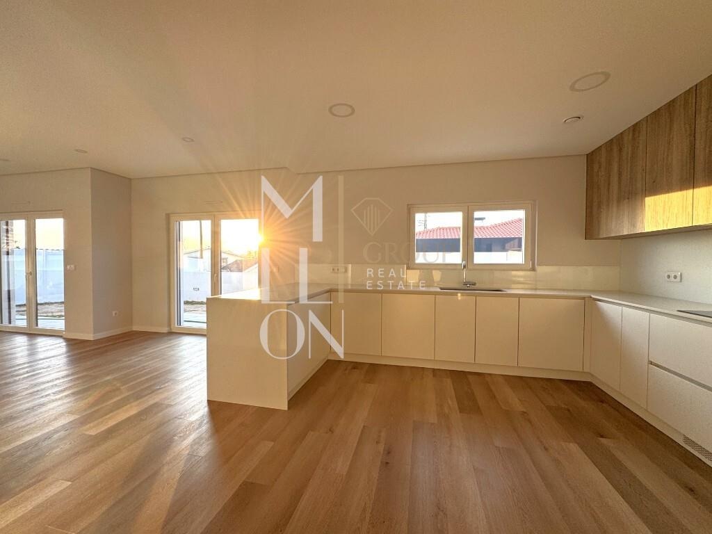 Moradia T4+1 Isolada Santo Isidoro, Ericeira