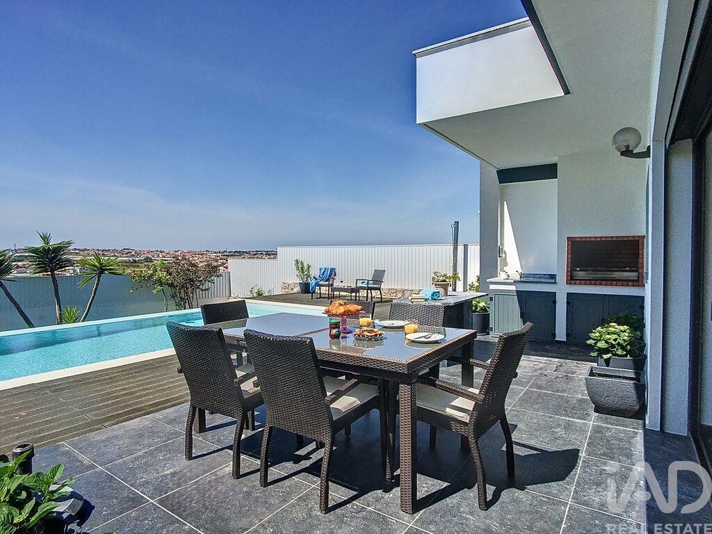 House in Silveira - Image 5