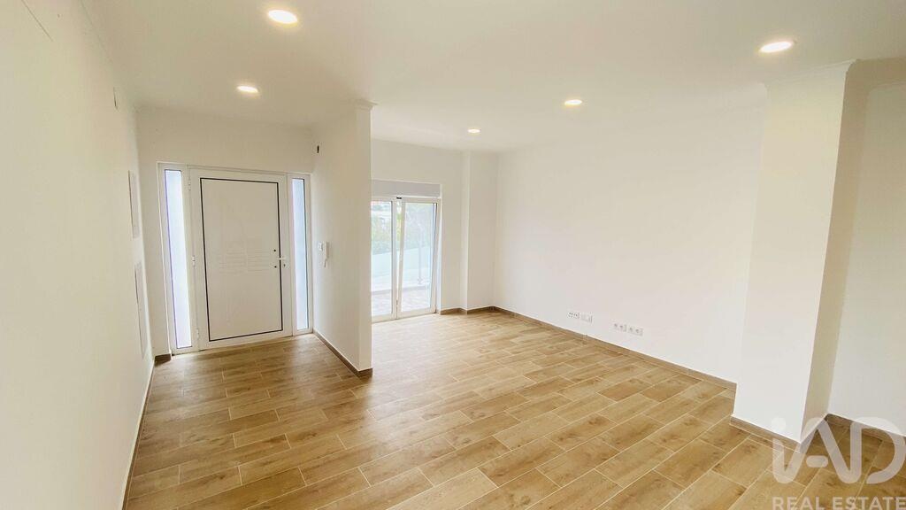 Apartment in Ericeira - Image 2