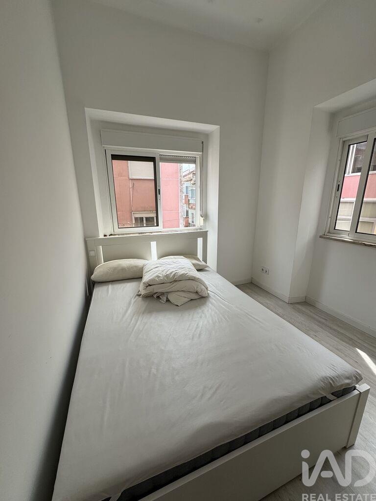 Apartment in Portela - Image 3