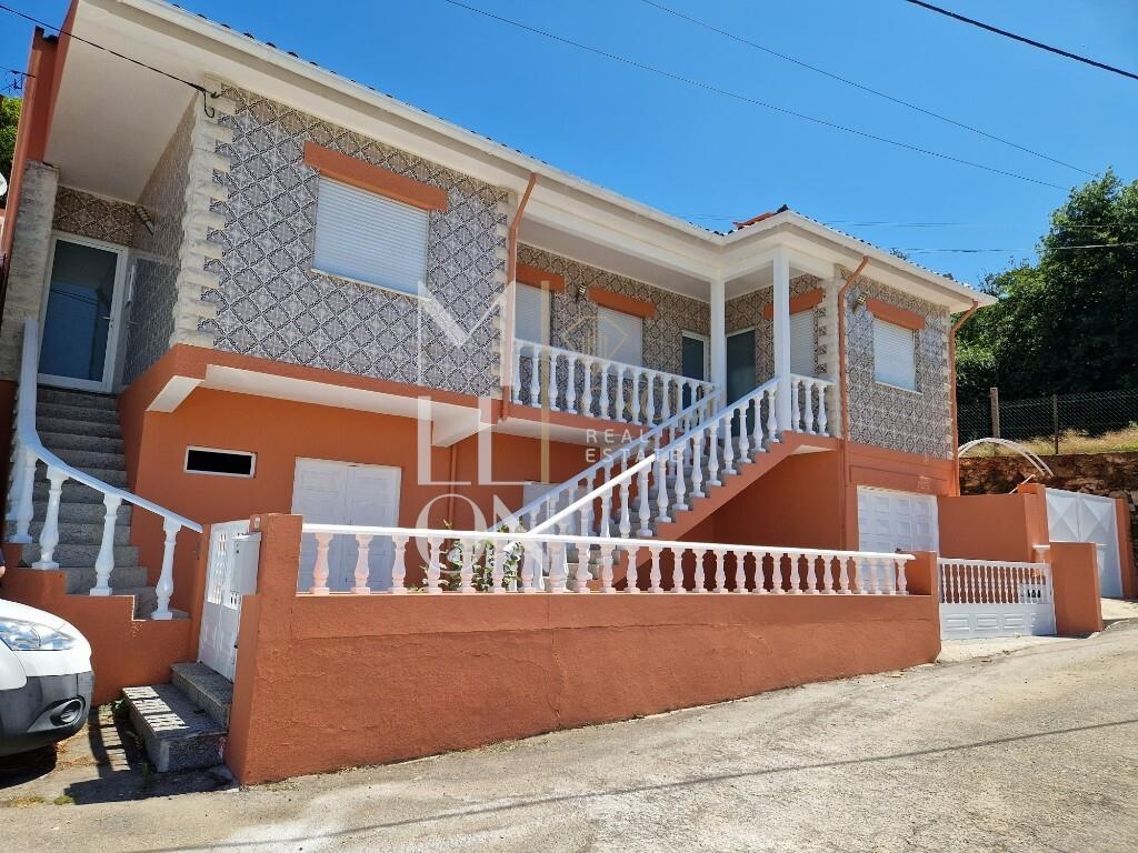 Moradia T4 com potencial para 2 habitações | Paradela Em plena natureza, junto à Ecopista do Vouga.