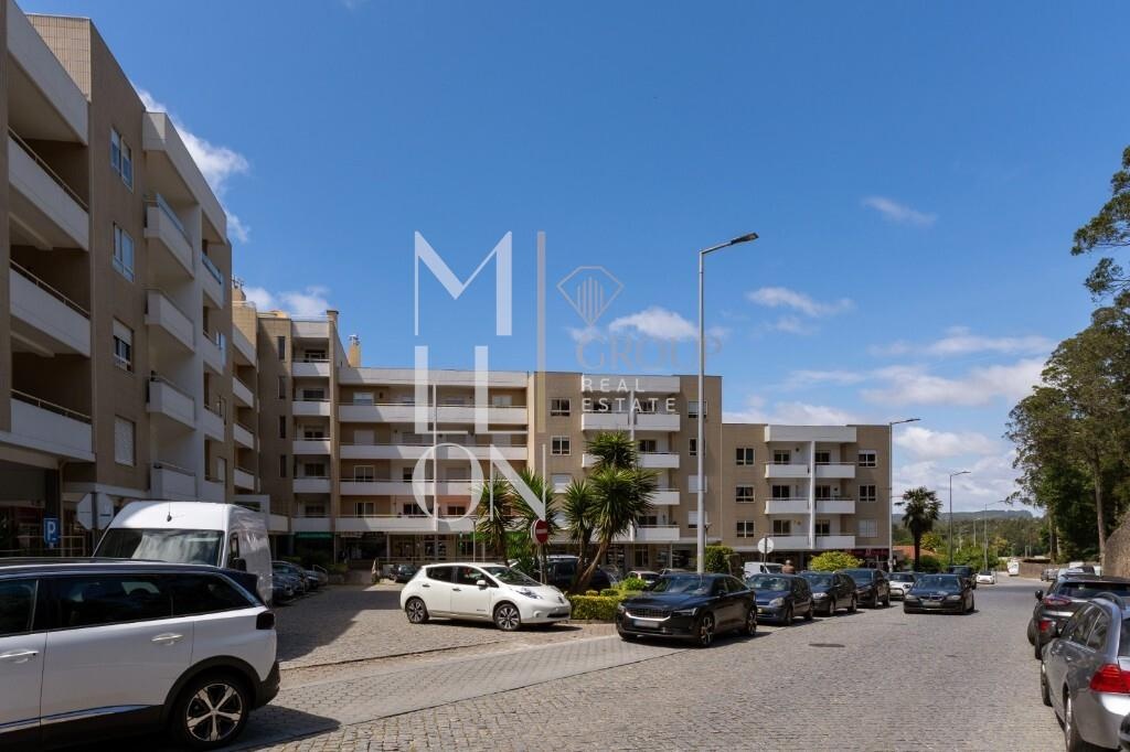 APARTAMENTO T3 COM 120M2 EM GRIJÓ