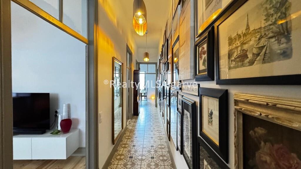 Moradia de Charme Totalmente Renovada na Baixa de FaroT2 transformada em T1 | 495.000€