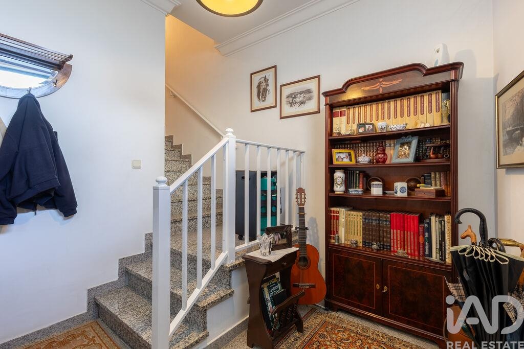 House in Golega - Image 2