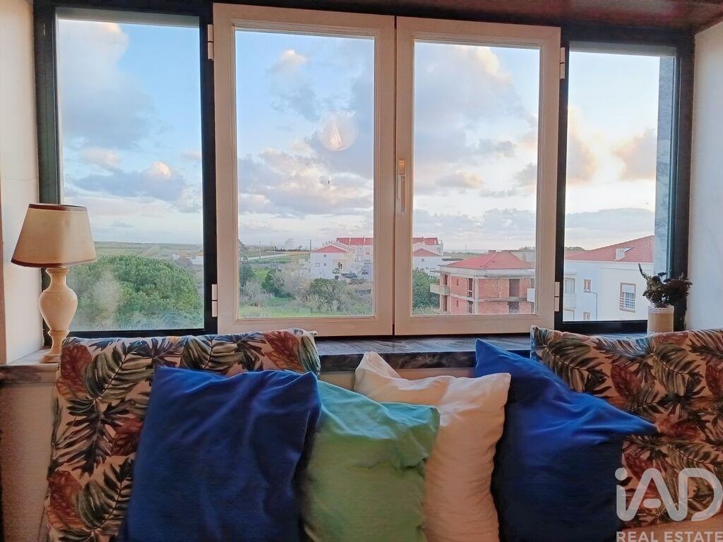 Apartment in Atouguia da Baleia - Image 3