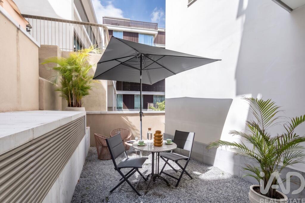 Apartment in Lisbon - Image 5
