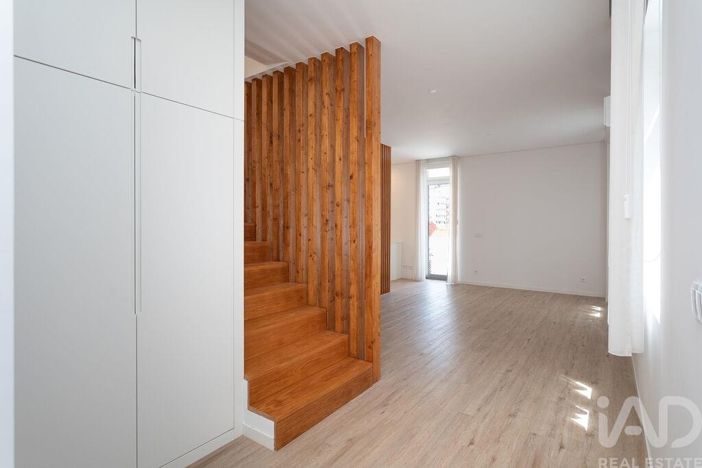 Apartment in Campolide - Image 3
