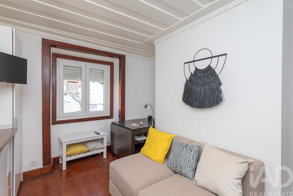 Apartment in Santa Maria Maior - Image 2