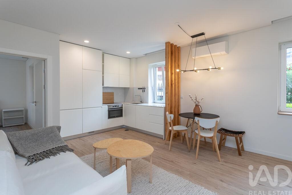 Apartment in Campolide - Image 3