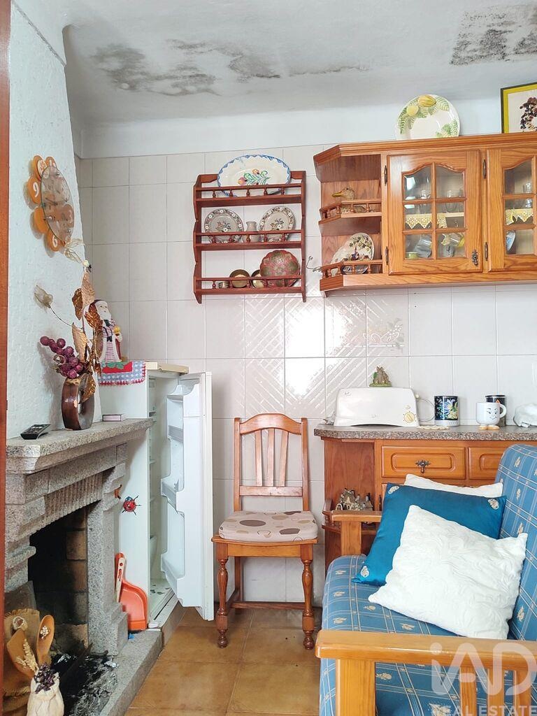 House in Meruge - Image 5